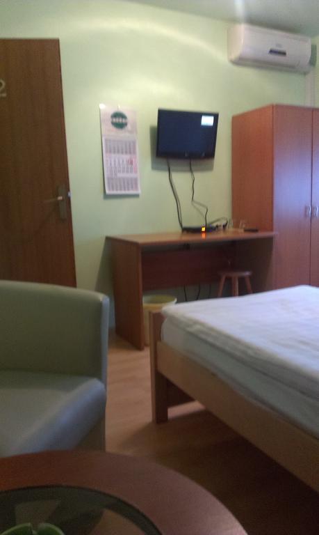 Apartments & Rooms Korzo Slavonski Brod Bilik gambar