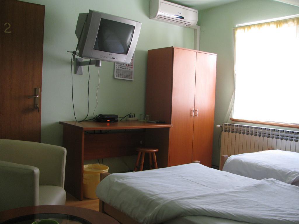 Apartments & Rooms Korzo Slavonski Brod Luaran gambar