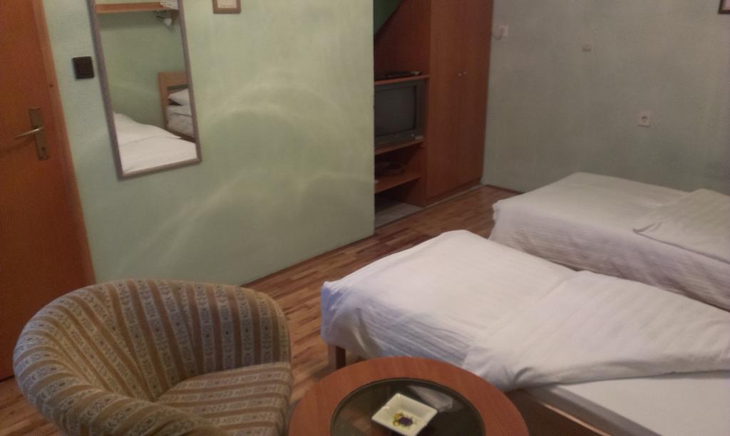 Apartments & Rooms Korzo Slavonski Brod Luaran gambar